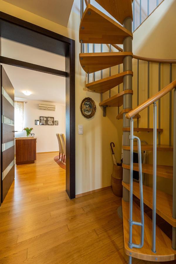 Golden Hope 4+1 Apartment Krk Кърк Екстериор снимка