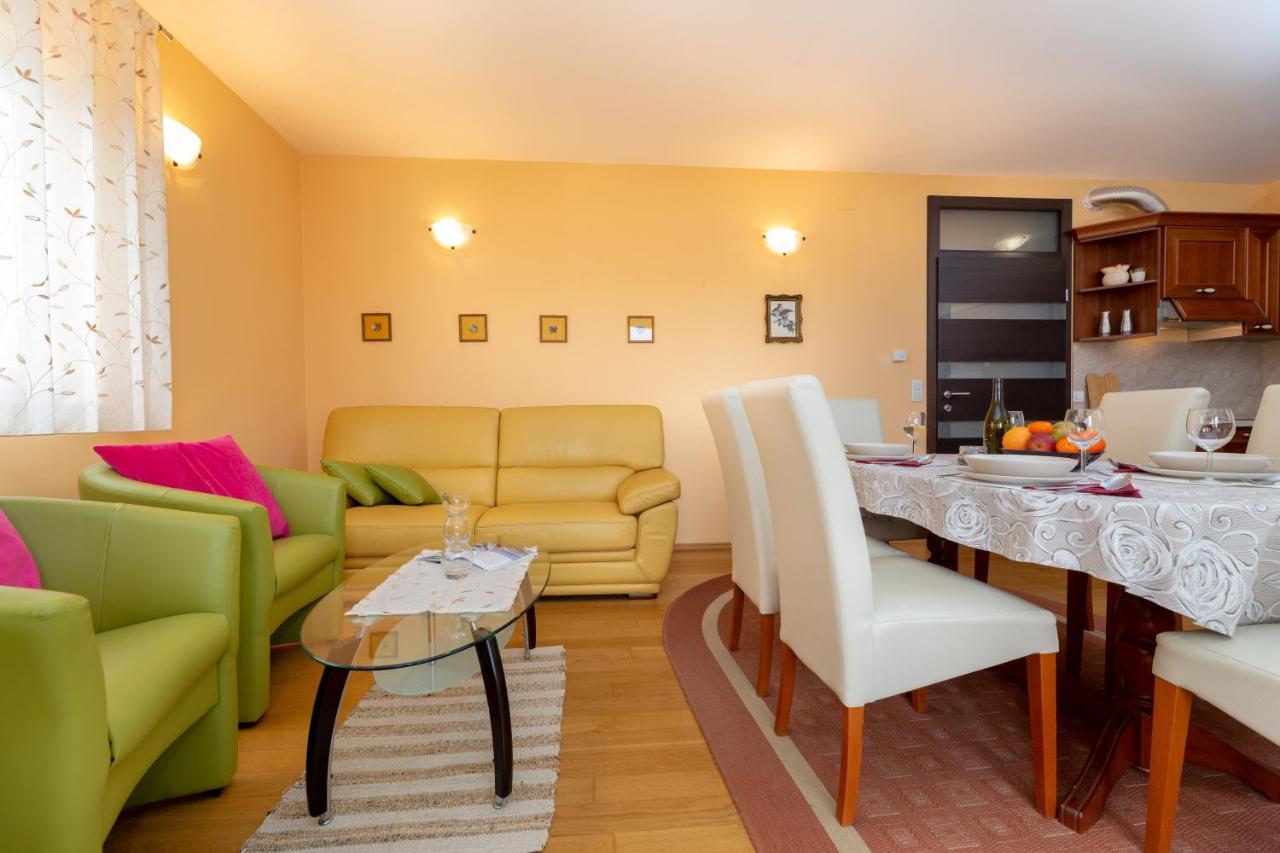 Golden Hope 4+1 Apartment Krk Кърк Екстериор снимка
